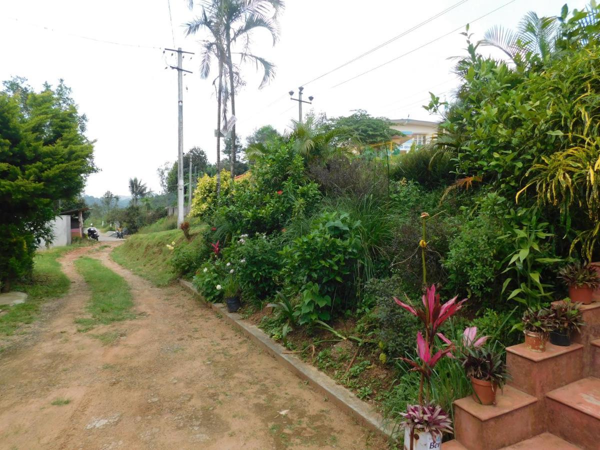 Cauvery Homestay Somvārpet エクステリア 写真